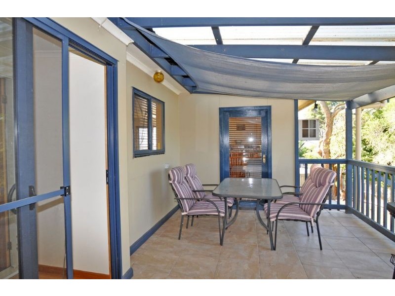 42 Beilby Ave, Inverloch VIC 3996