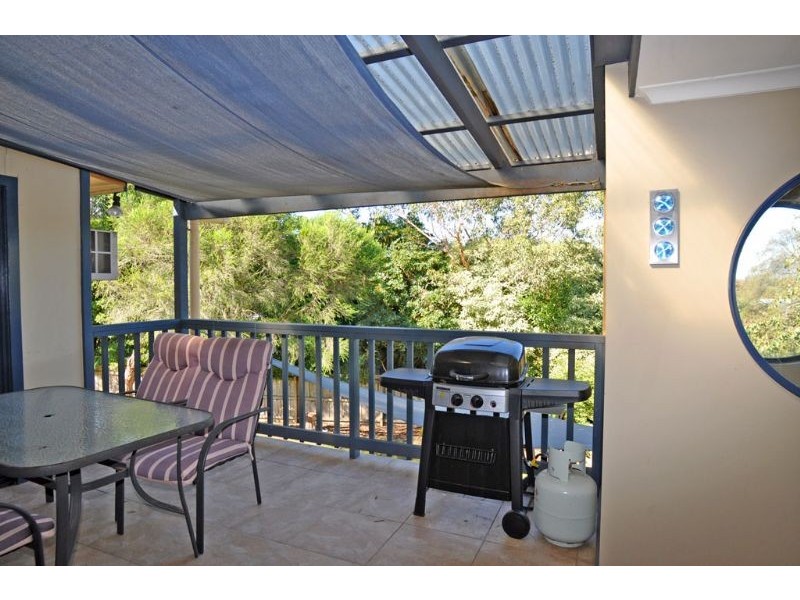 42 Beilby Ave, Inverloch VIC 3996
