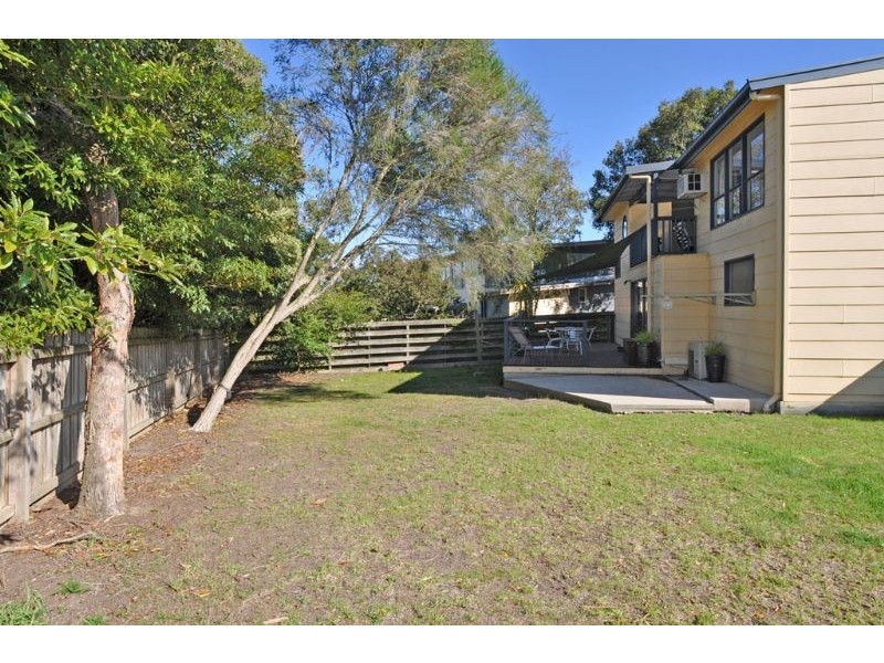 42 Beilby Ave, Inverloch VIC 3996