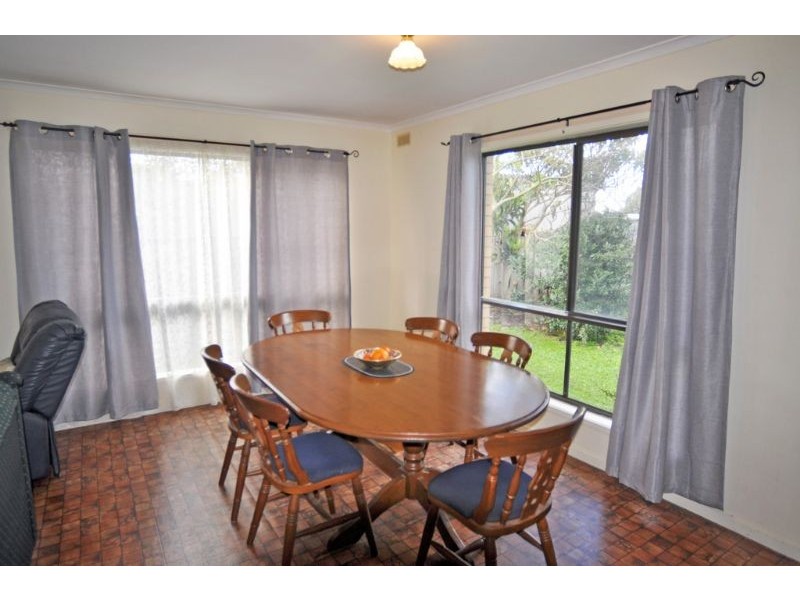 3 USHER COURT, Inverloch VIC 3996