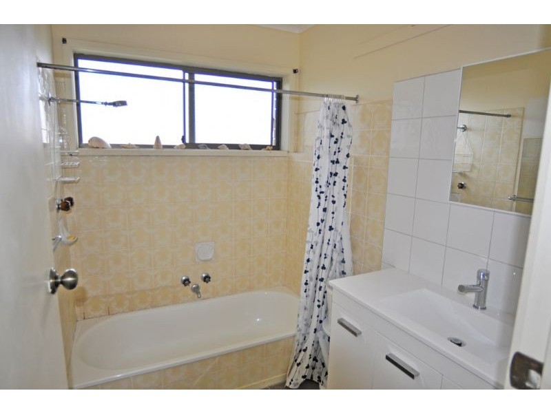 3 USHER COURT, Inverloch VIC 3996