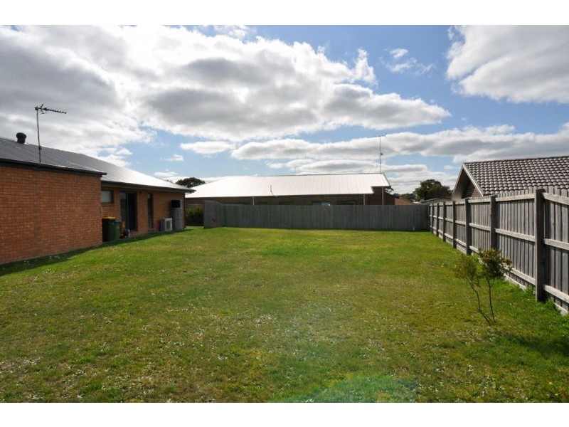 1a Banksia Place, Inverloch VIC 3996