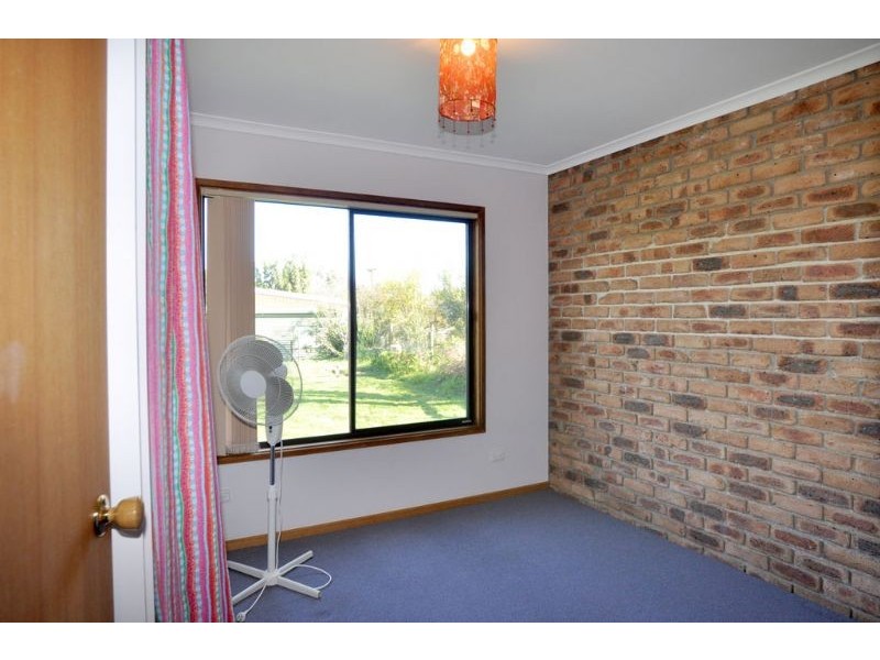 64 Seaview Drive, Walkerville VIC 3956