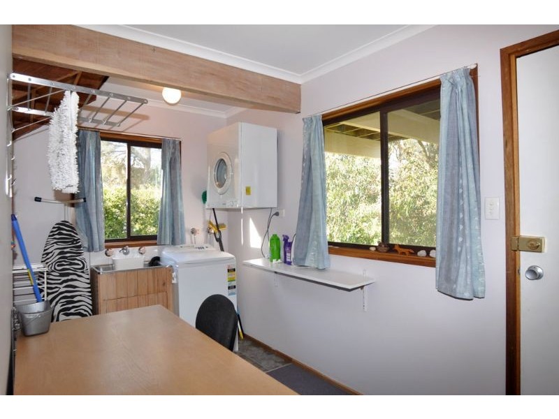 64 Seaview Drive, Walkerville VIC 3956