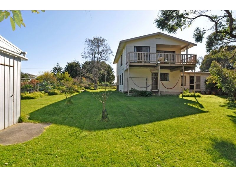 64 Seaview Drive, Walkerville VIC 3956