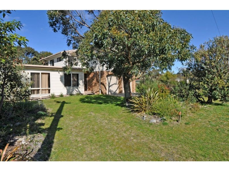 64 Seaview Drive, Walkerville VIC 3956