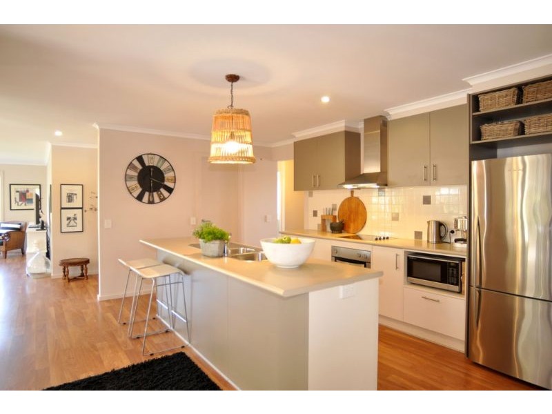 22 Surrey Place, Inverloch VIC 3996