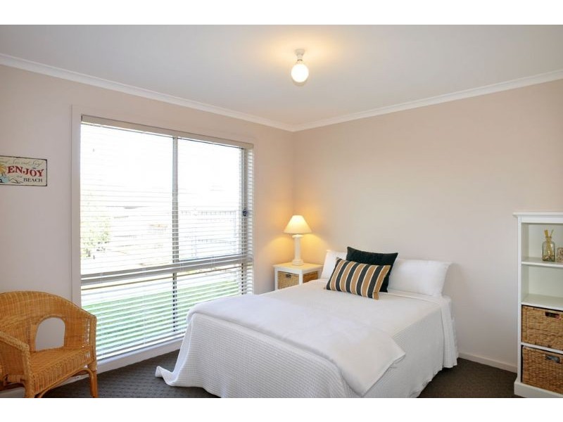22 Surrey Place, Inverloch VIC 3996