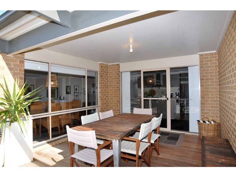 22 Surrey Place, Inverloch VIC 3996