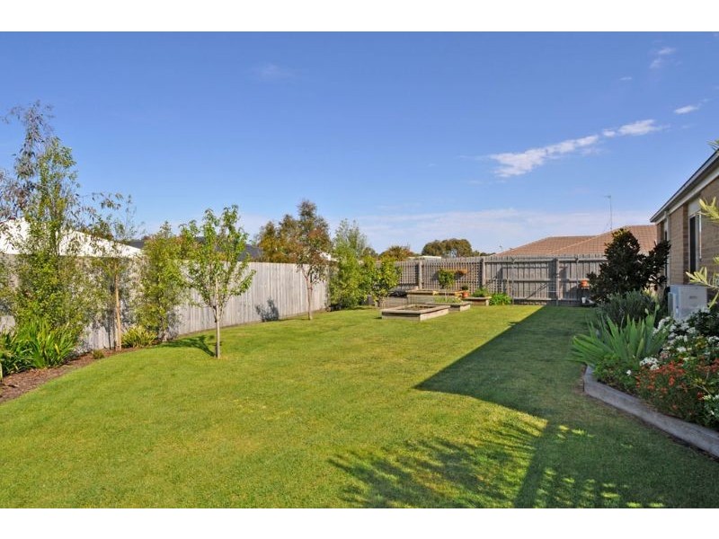22 Surrey Place, Inverloch VIC 3996