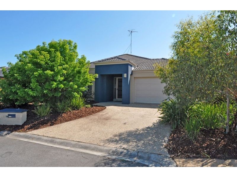 21 Endeavour Place, Inverloch VIC 3996