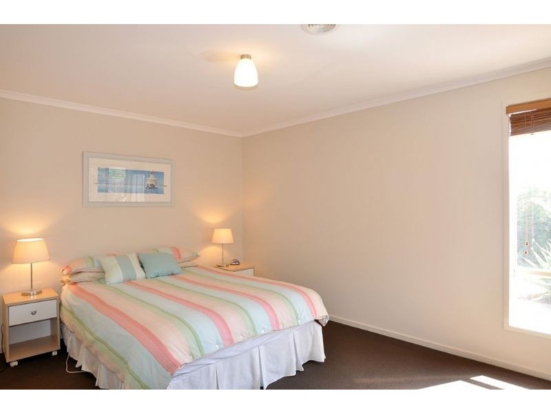 21 Endeavour Place, Inverloch VIC 3996