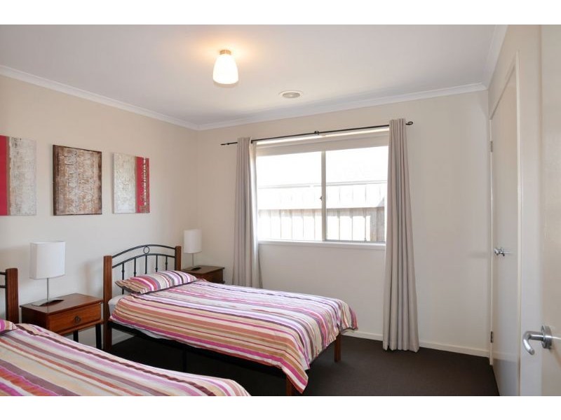 21 Endeavour Place, Inverloch VIC 3996