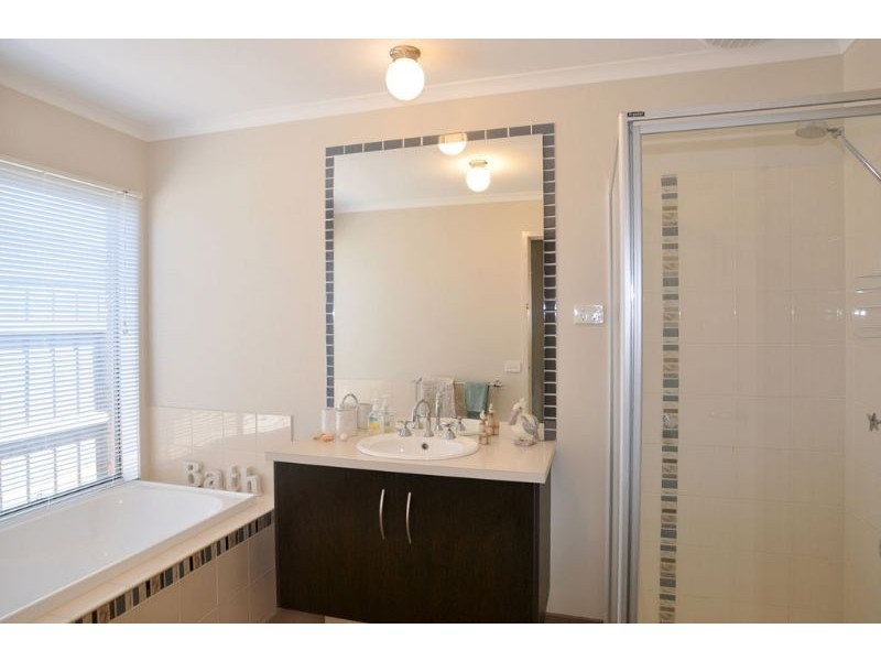 21 Endeavour Place, Inverloch VIC 3996