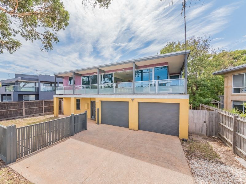 4 Anderson Avenue, Inverloch VIC 3996
