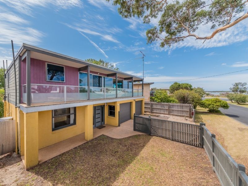 4 Anderson Avenue, Inverloch VIC 3996