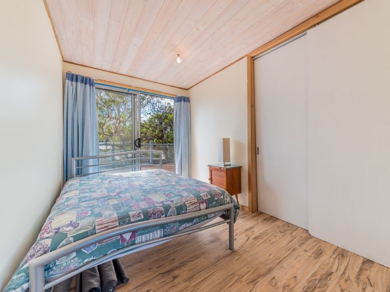 4 Anderson Avenue, Inverloch VIC 3996