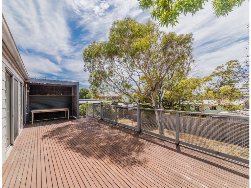 4 Anderson Avenue, Inverloch VIC 3996