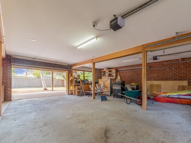 4 Anderson Avenue, Inverloch VIC 3996
