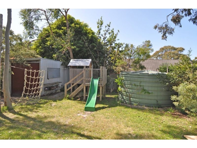 32 FREDA STREET, Inverloch VIC 3996