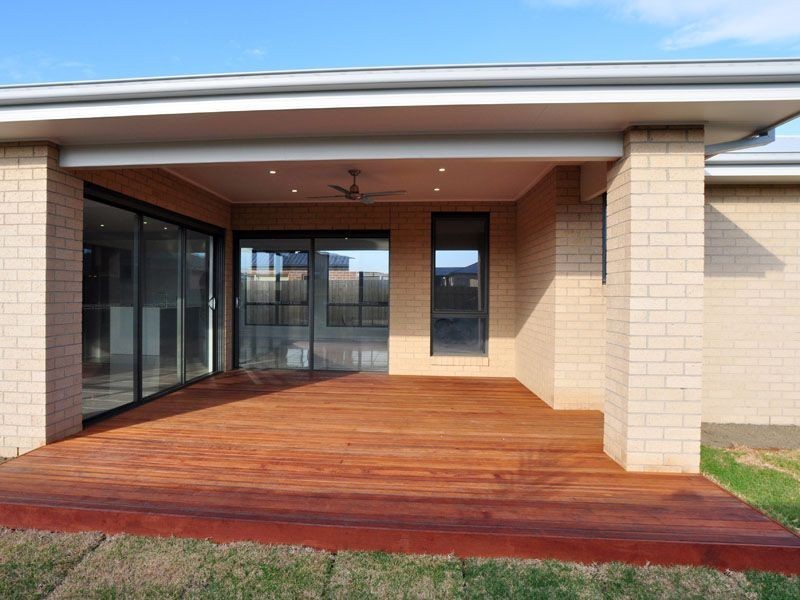 15 Queenscliff Drive, Inverloch VIC 3996