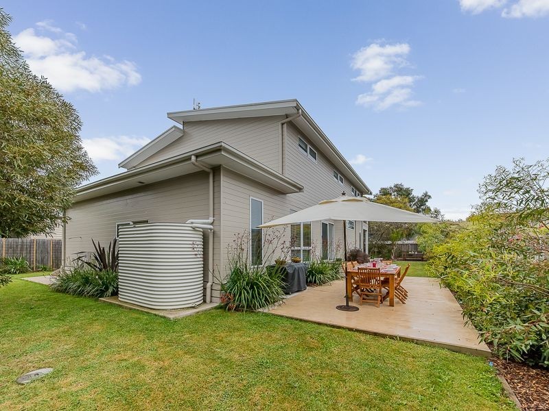 5 Regatta Place, Inverloch VIC 3996