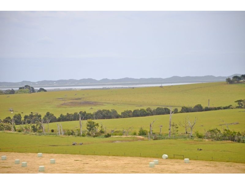 190 Powneys Road, Tarwin Lower VIC 3956