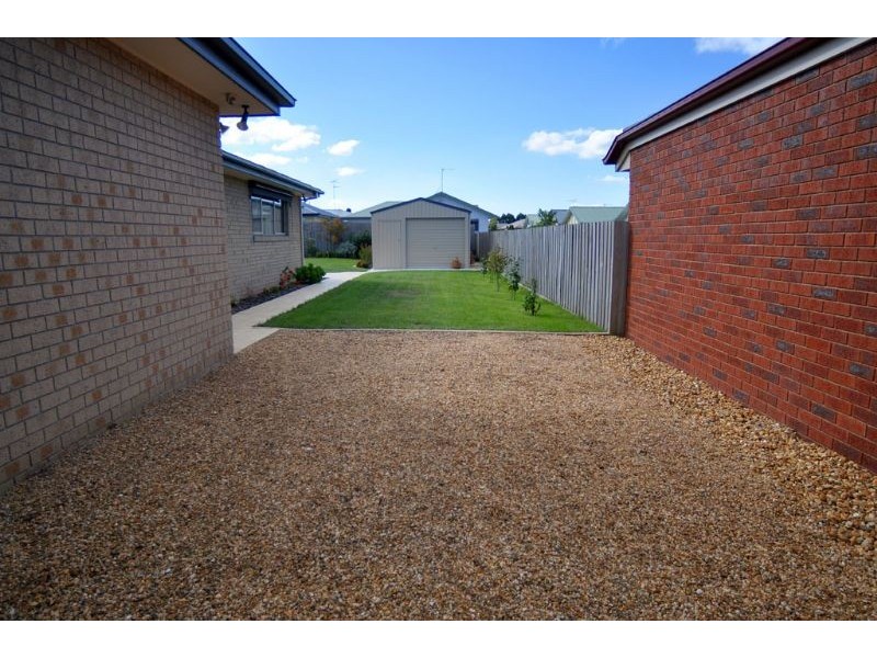 15 Royal Parade, Inverloch VIC 3996