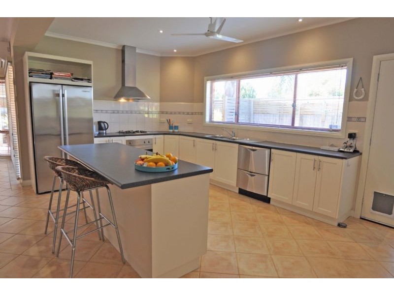 1 Ripple Drive, Inverloch VIC 3996