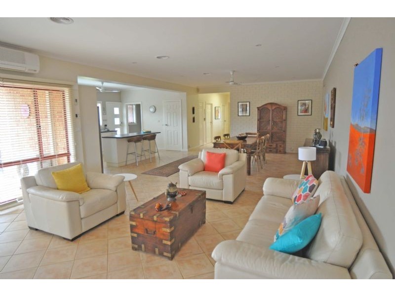 1 Ripple Drive, Inverloch VIC 3996