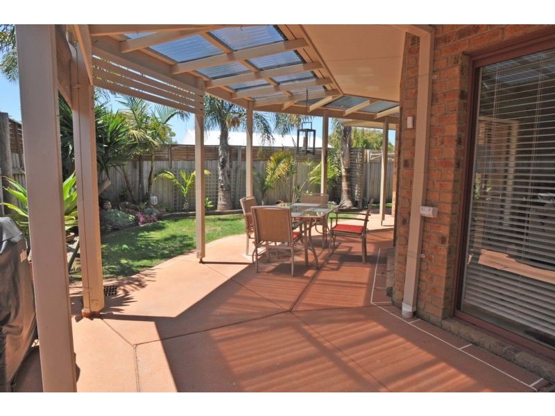 1 Ripple Drive, Inverloch VIC 3996