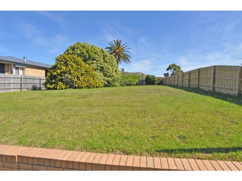 6 Hillside Avenue, Inverloch VIC 3996