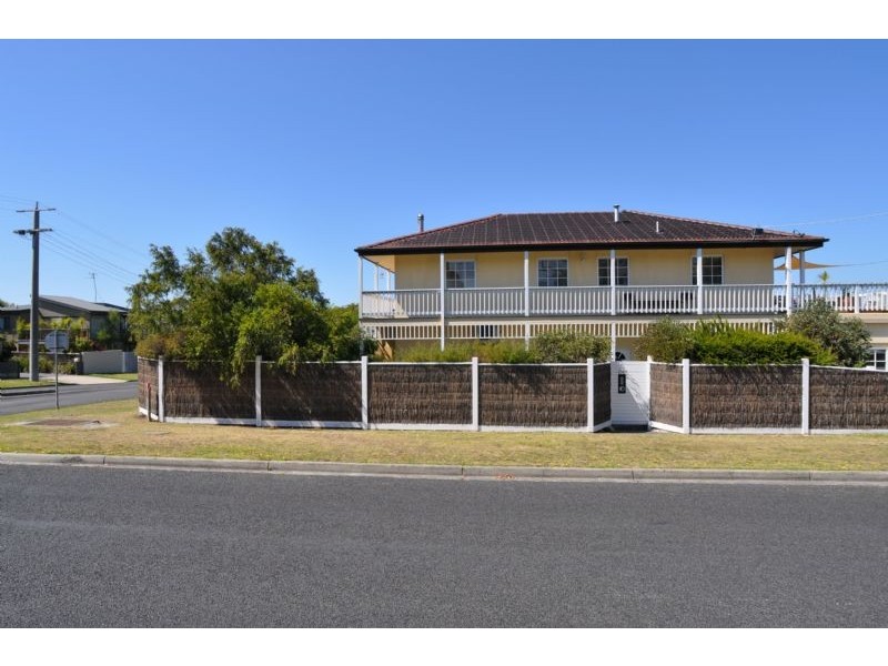 24a Bayview Avenue, Inverloch VIC 3996