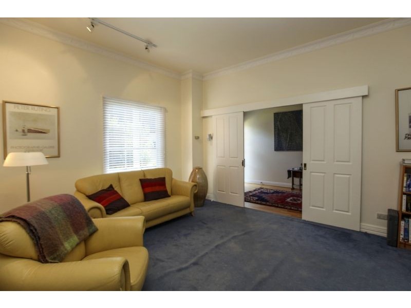 24a Bayview Avenue, Inverloch VIC 3996