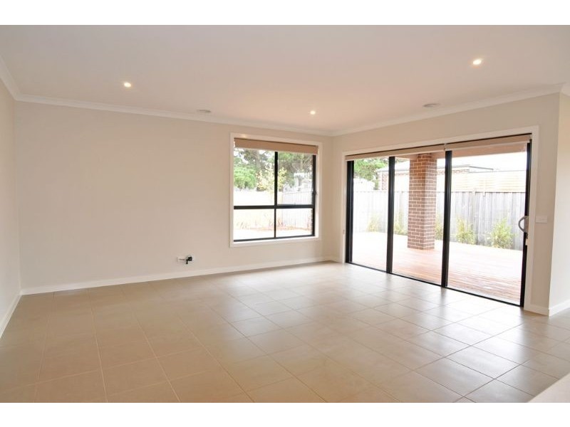 3 Wattle Court, Inverloch VIC 3996