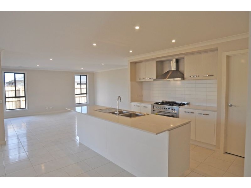 21 Hobson Place, Inverloch VIC 3996