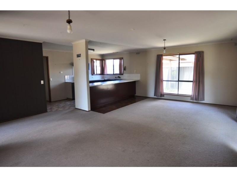 44  Freda Street, Inverloch VIC 3996