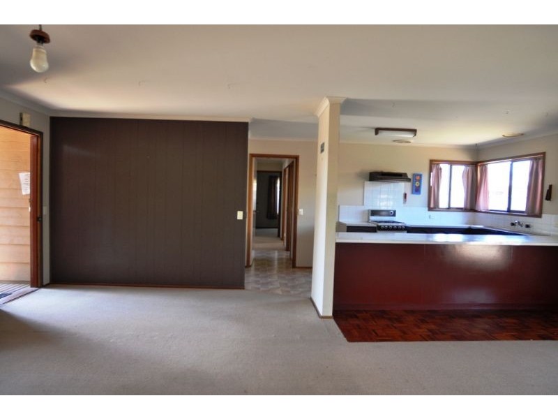 44  Freda Street, Inverloch VIC 3996