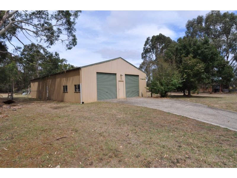 40 Desmond Road, Wattle Bank VIC 3995