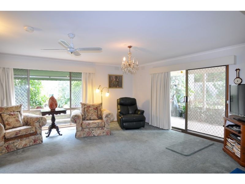 11 Kenneth Street, Inverloch VIC 3996