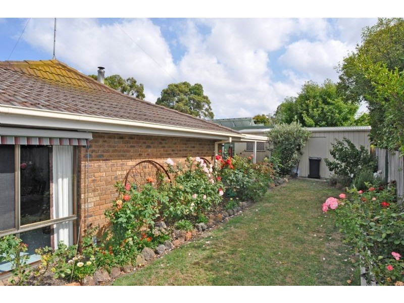 11 Kenneth Street, Inverloch VIC 3996