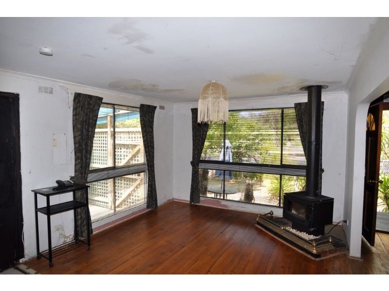 69 Williams Street, Inverloch VIC 3996