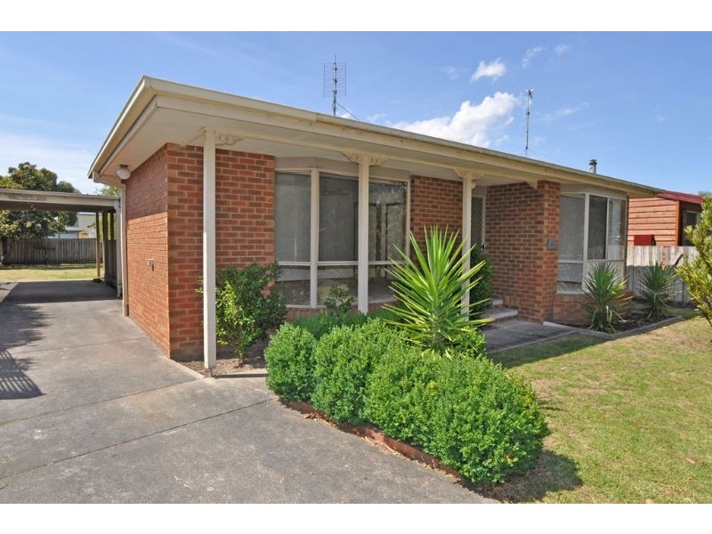 81 Veronica Street, Inverloch VIC 3996