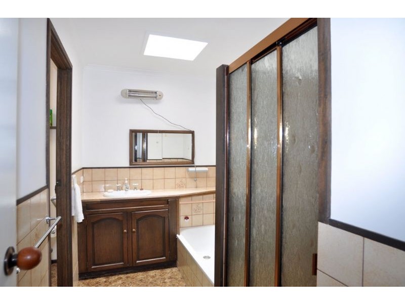 2/31 Powlett Street, Inverloch VIC 3996