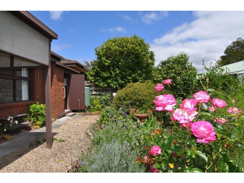 2/31 Powlett Street, Inverloch VIC 3996