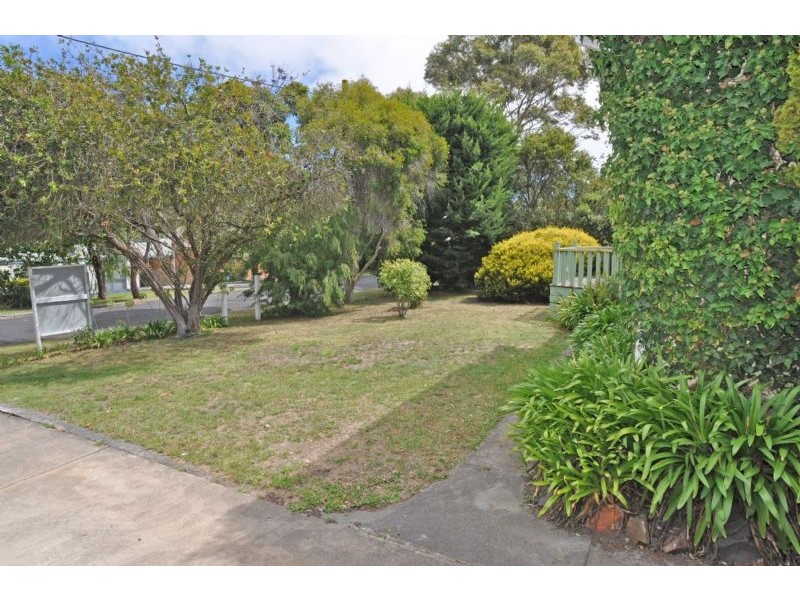 19 Darling Avenue, Inverloch VIC 3996