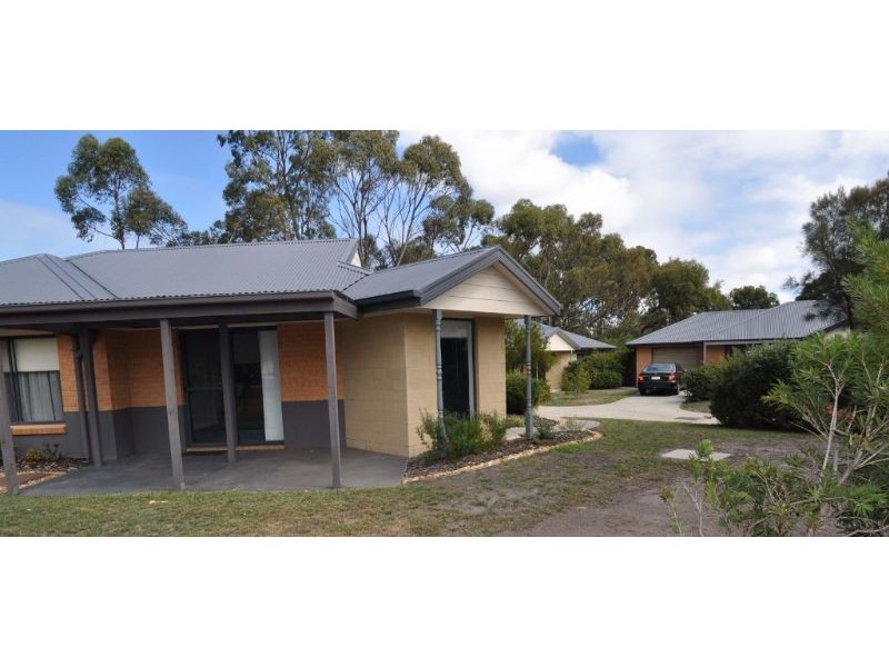 1/99 Cashin Street, Inverloch VIC 3996