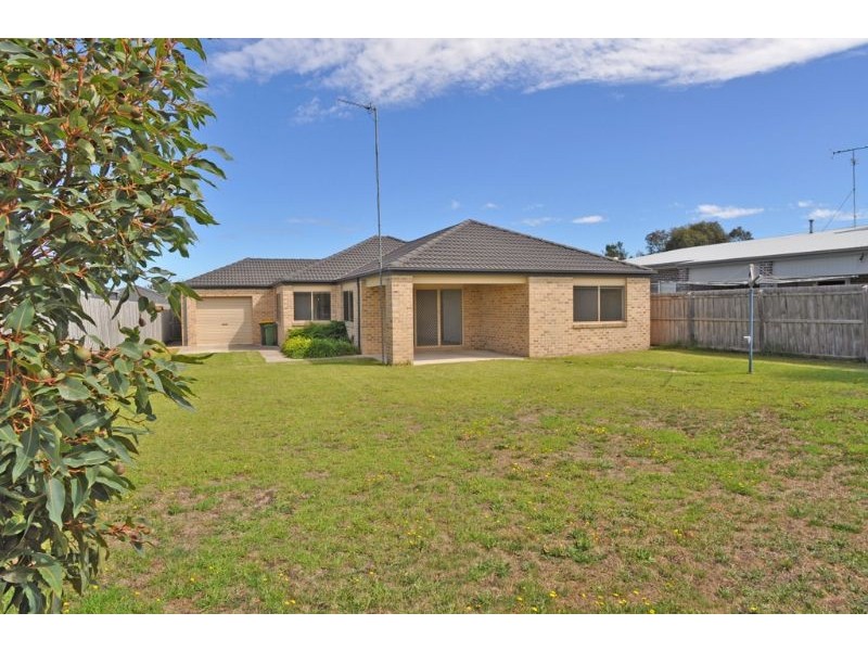 20 Artisan Way, Inverloch VIC 3996