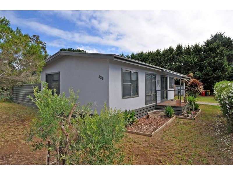 229 Jupiter Boulevard, Venus Bay VIC 3956