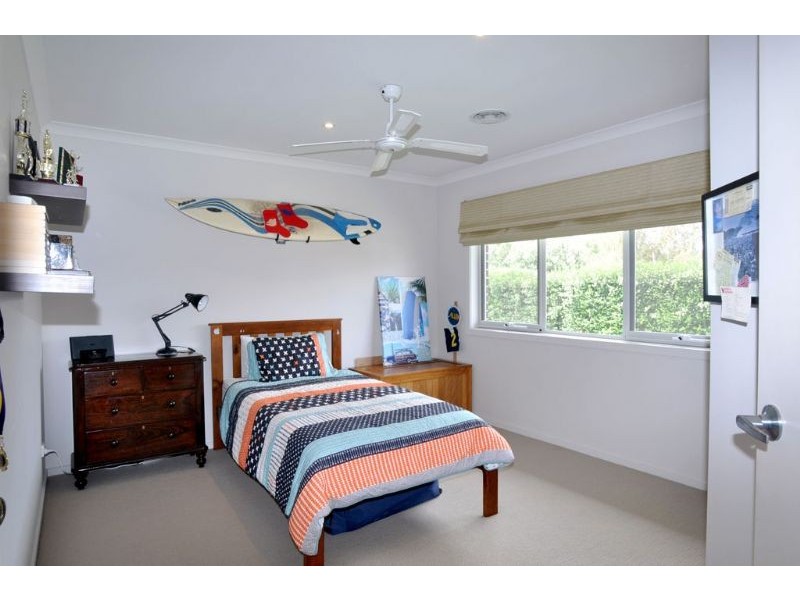 10 Surrey Place, Inverloch VIC 3996